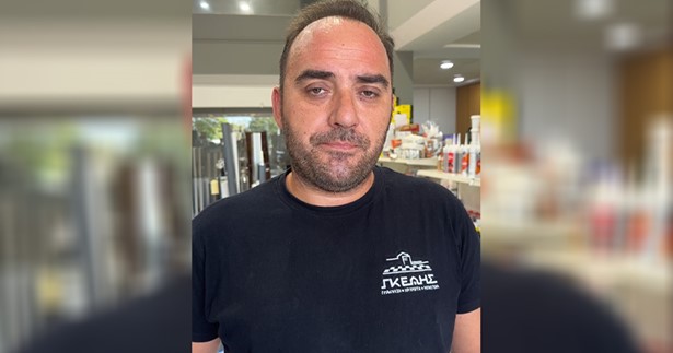 Βασίλης Γκέλης: Πτωτική πορεία στις θερινές εκπτώσεις στη Θήβα - «Η κυβέρνηση άφησε ξανά εκτός τις μικρομεσαίες επιχειρήσεις» Βασίλης Γκέλης: Πτωτική πορεία στις θερινές εκπτώσεις στη Θήβα - «Η κυβέρνηση άφησε ξανά εκτός τις μικρομεσαίες επιχειρήσεις»
