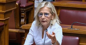 Γιώτα Πούλου: Παράνομες «κλινικές» λειτουργούν ανεξέλεγκτα με την ανοχή της κυβέρνησης Γιώτα Πούλου: Παράνομες «κλινικές» λειτουργούν ανεξέλεγκτα με την ανοχή της κυβέρνησης